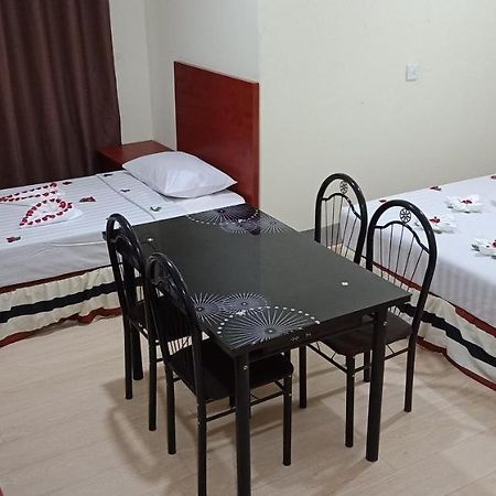 Hato Inn Янгон Екстериор снимка