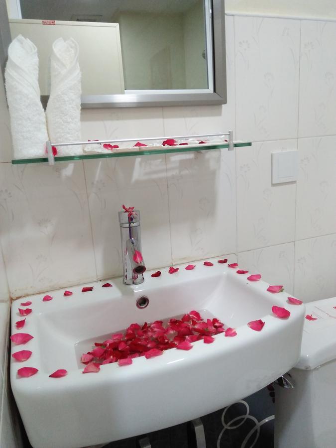 Hato Inn Янгон Екстериор снимка