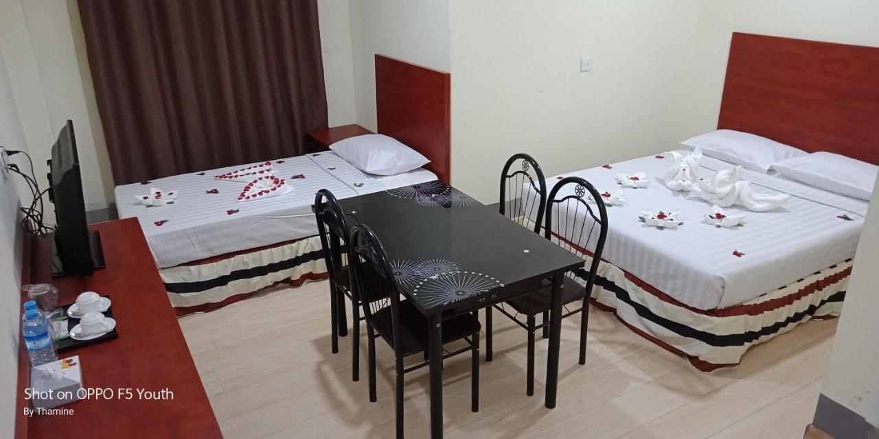 Hato Inn Янгон Екстериор снимка