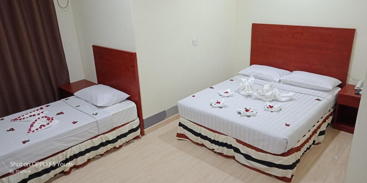 Hato Inn Янгон Екстериор снимка